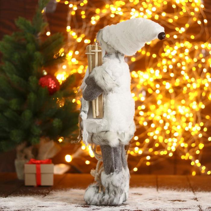 Дед Мороз "В белой шубке с лыжами" 23х45 см