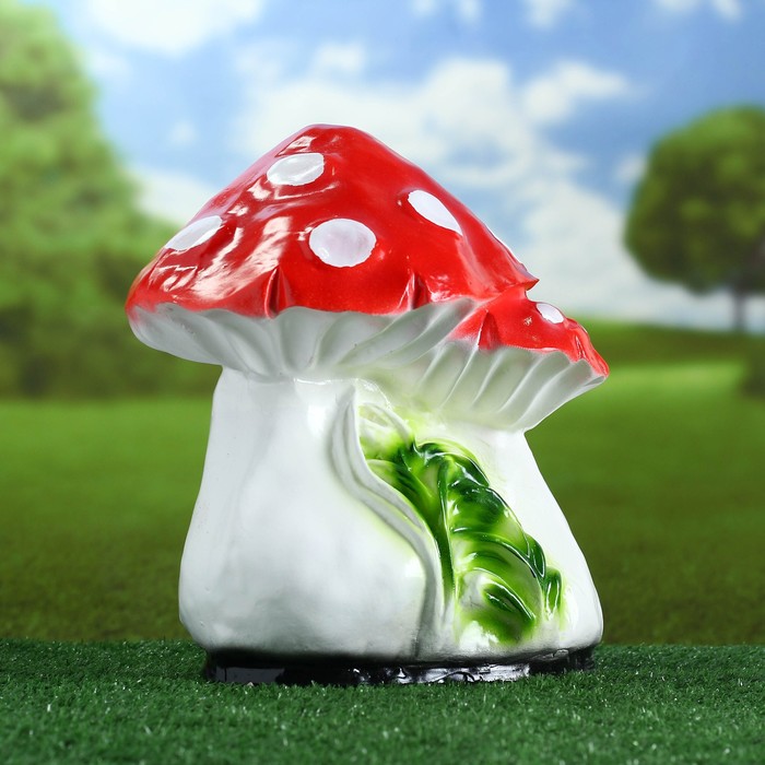 Садовая фигура "Два мухомора" белая ножка