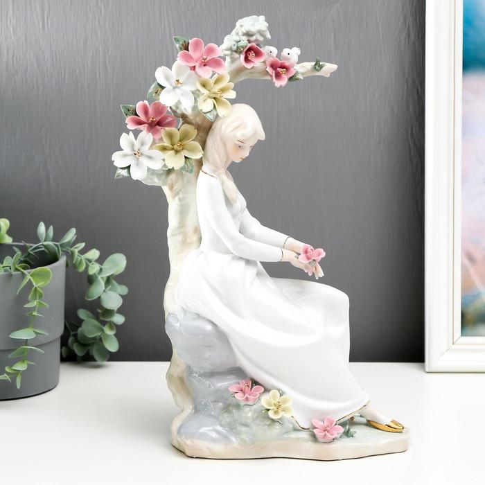 сувенир керамика под фарфор юная мечтательница 37*20,5*10,5 см