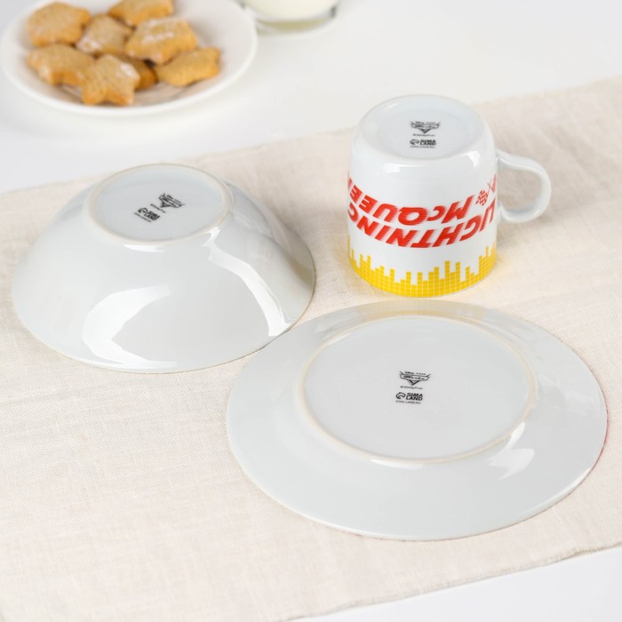 Набор посуды «Lighthing McQueen»‎, 4 предмета: тарелка Ø 16,5 см, миска Ø 14 см, кружка 200 мл, коврик в подарочной упаковке, Тачки