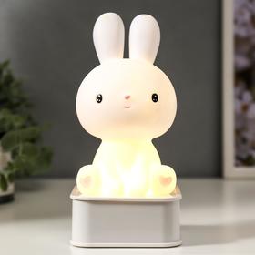 

УЦЕНКА Ночник "Зайчонок" LED от батареек 4хАА USB RGB белый 9х9х19,5 см