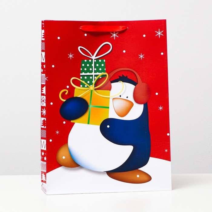 Пакет ламинированный Пингвин с подарками, 31 x 42 x 12 см