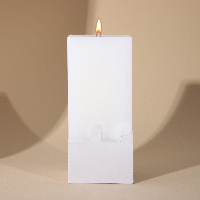 Свеча интерьерная белая с бетоном, 6 х 6 х 14 см