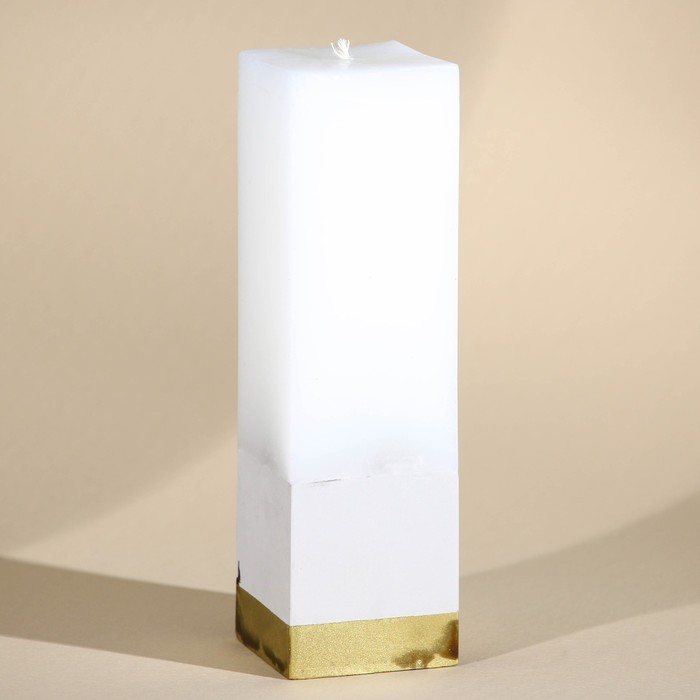 Свеча интерьерная белая с бетоном, низ золото, 5 х 5 х17,5 см свеча интерьерная белая с бетоном поталь 9 5 х 6 см