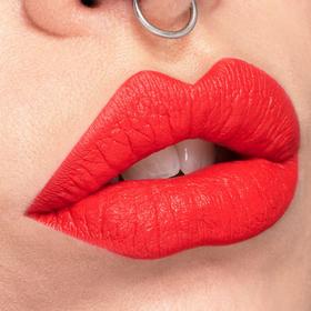 

Матовая губная помада Catrice Demi Matt Lipstick, оттенок 050 Boss Up!