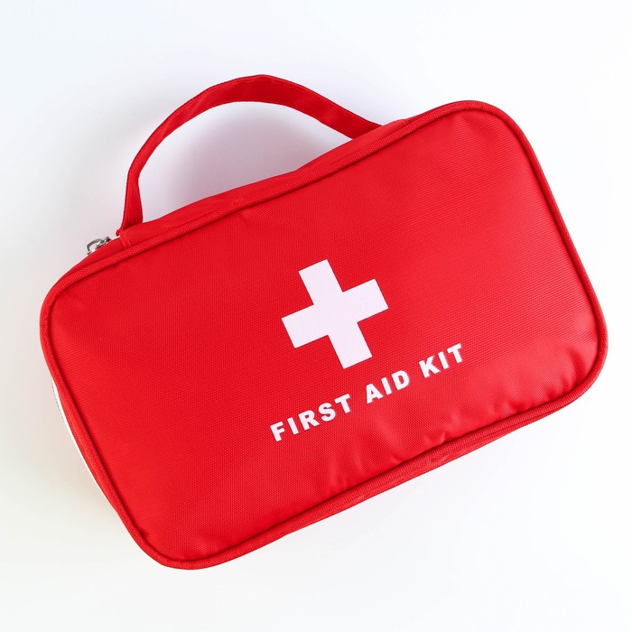 Аптечка дорожная First Aid, цвет красный