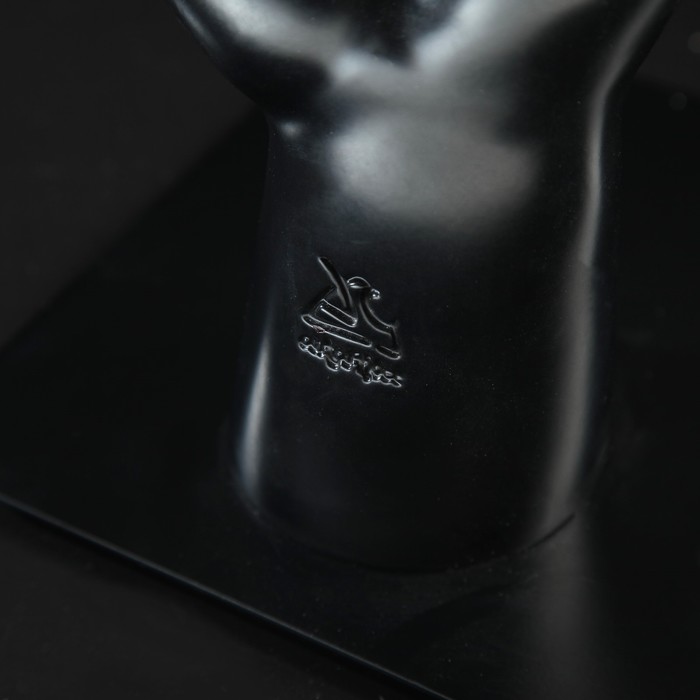 Подставка под планшет "Рука"