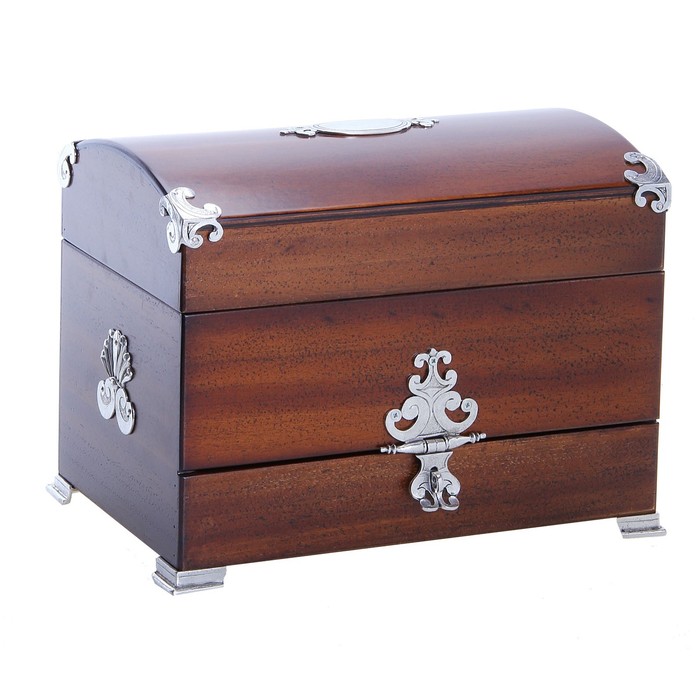 Набор для водки в сундуке (графин, 6 стопок 45 мл.)