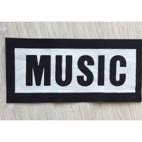 

Нашивка Music, размер 6x2,5 см