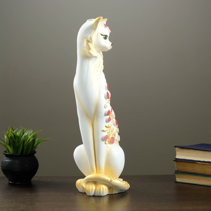 Сувенир "Кошка Маркиза" Денежное дерево, белая
