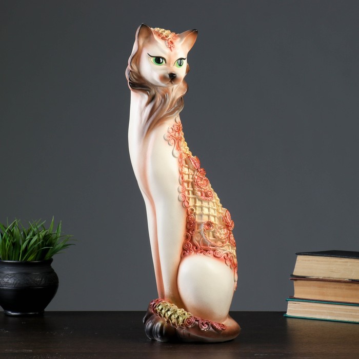 Сувенир "Кошка Маркиза" орнамент сеточка, бежевая