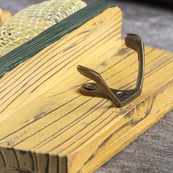 Ключница-часы "Рыбацкая удача" с крючками