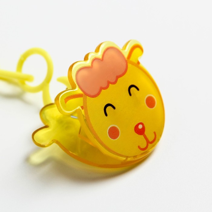 Прищепка для пустышки на цепочке «Овечка»
