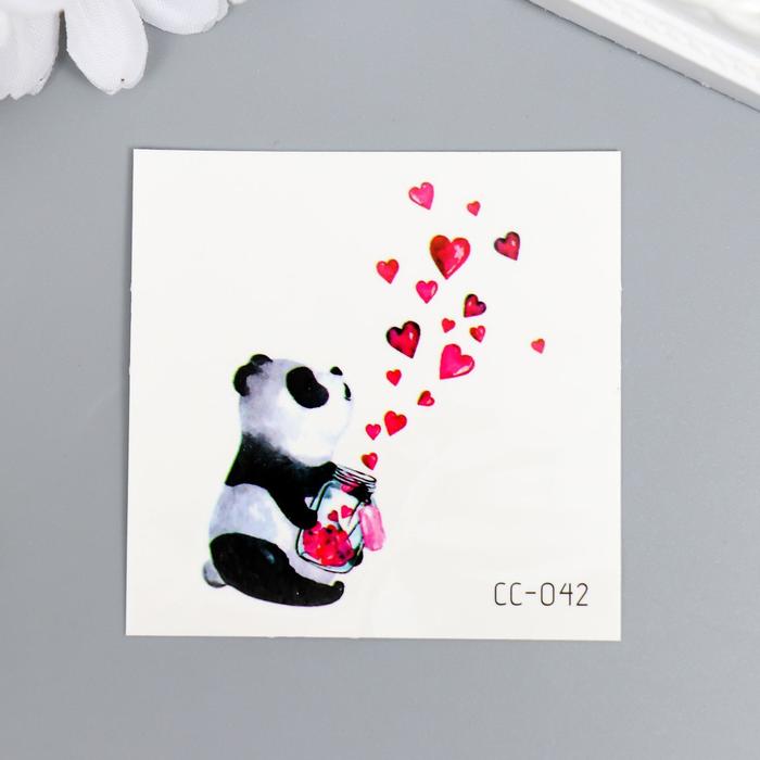 Татуировка на тело цветная Панда с баночкой с сердцами 6х6 см татуировка на тело цветная панда с баночкой с сердцами 6х6 см