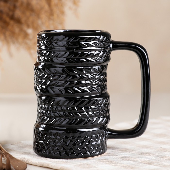фото Кружка "шины ", цвет черный , 0.4 л керамика ручной работы