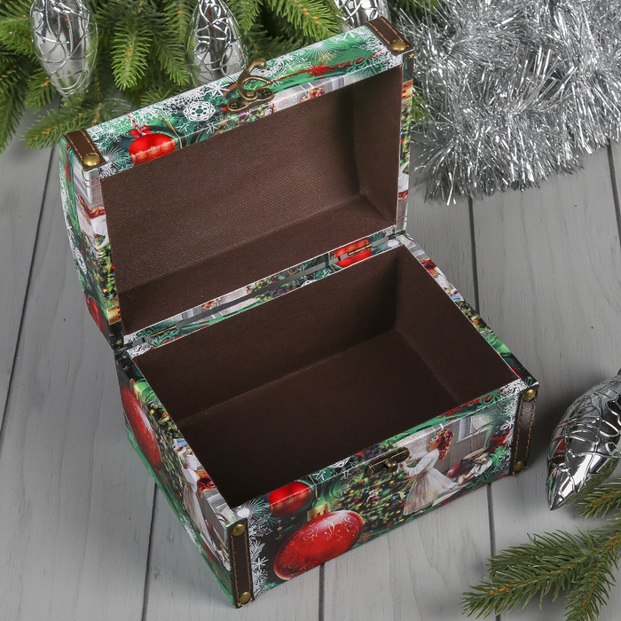 Шкатулка "Украшение ёлки"