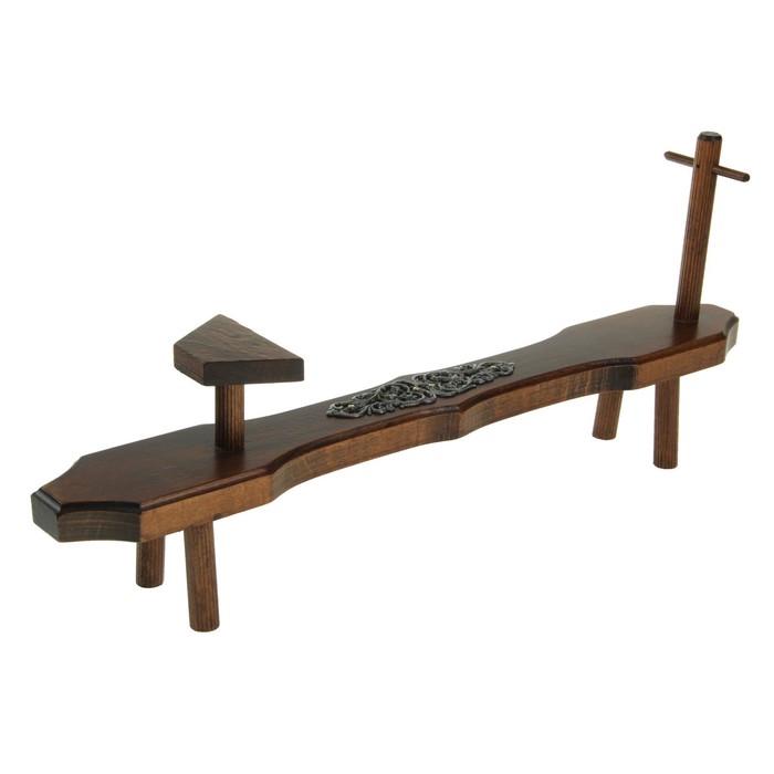 Макет арбалета на подставке