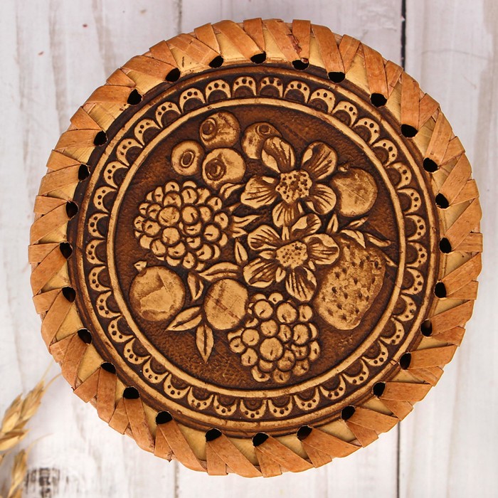 Шкатулка «Ягодка», 9×9×5 см, береста