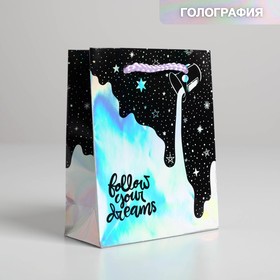 Пакет подарочный голографический «Follow your dreams», 12 × 15 × 5,5 см Ош