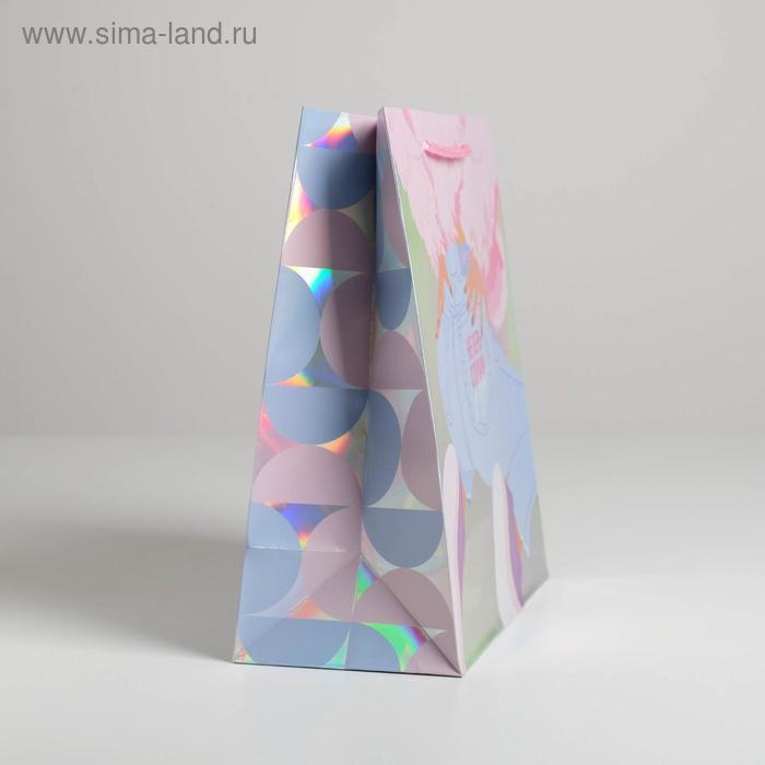 

Пакет подарочный голографический «Не верь слухам», 23 × 27 × 11,5 см