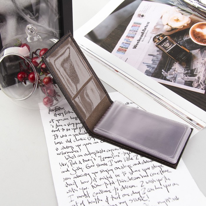 Визитница, 1 ряд, 18 листов, цвет коричневый