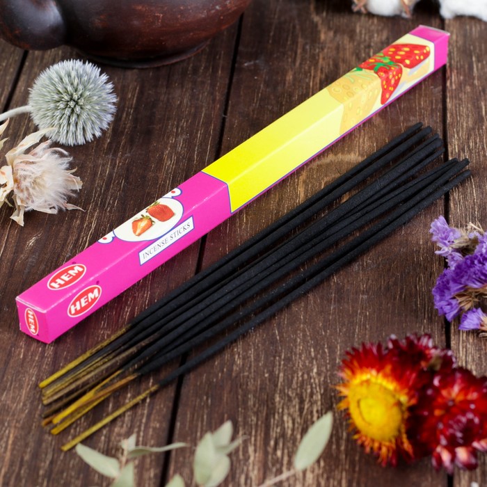 Благовония "HEM Strawberry" (Клубника), четырехгранник, 8 палочек