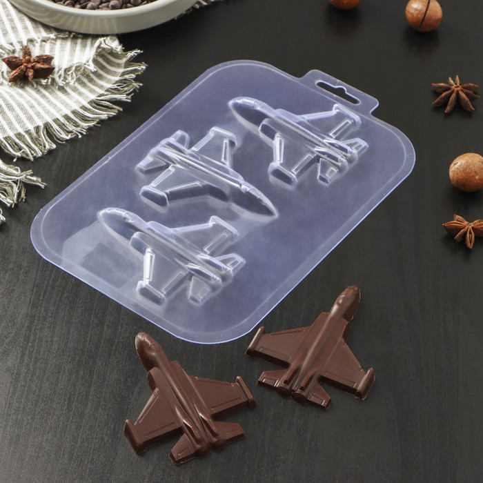 форма для шоколада и конфет пластиковая мини дед мороз размер ячейки 5×7 см цвет прозрачный Форма для шоколада и конфет пластиковая «Истребитель», цвет прозрачный