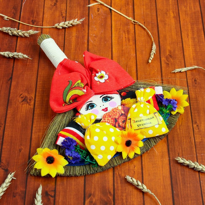 Оберег «Веник с девочкой», 31 см