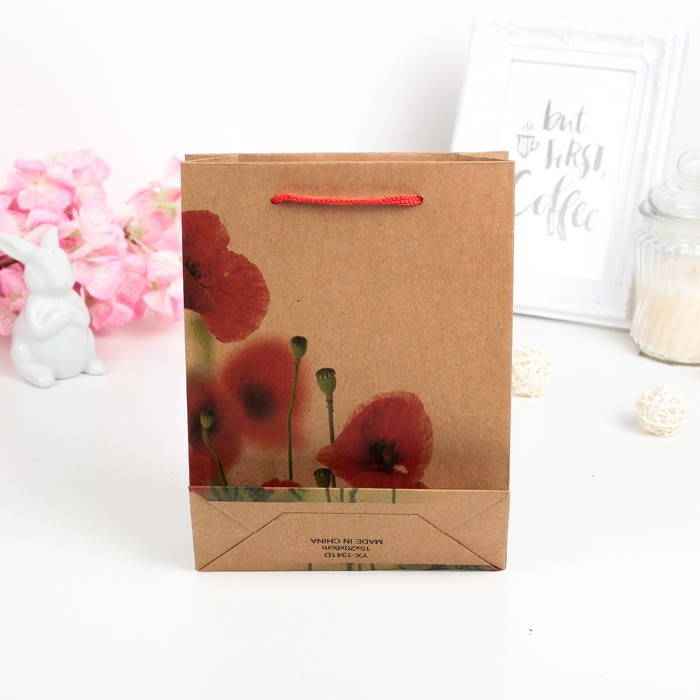 Пакет крафт "Маки", 15 х 6 х 20 см