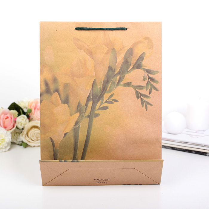 Пакет крафт "Желтый цветок", 31,5 х 9,5 х 41,5 см