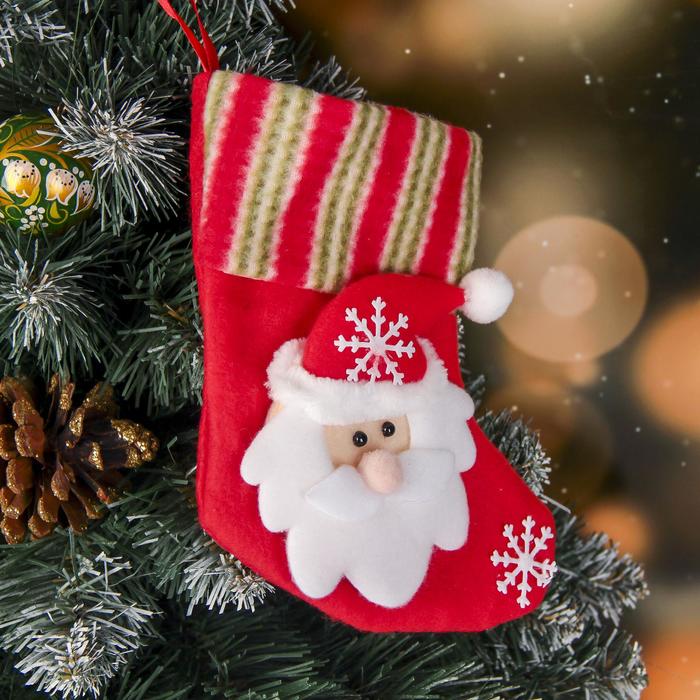 Носок для подарков Дед Мороз и снежинки 15х13 см, бело-красный дед мороз с охапкой подарков и в меховых сапожках 50 см красный
