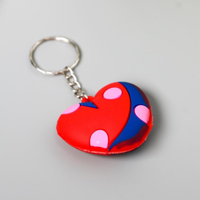 

Брелок резина "Сердце в горошек" 4х4,5х1,3 см