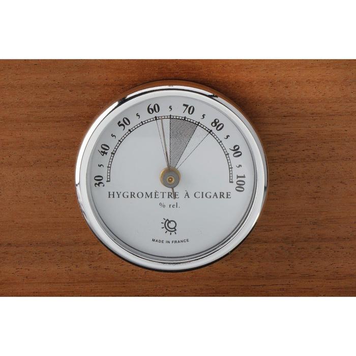 Хьюмидор деревянный с кожаной отделкой тиснение под крокодила),на 85 сигар с гигрометром и увлажнителем