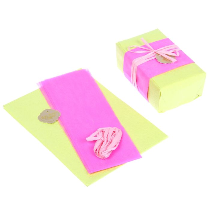 Набор для упаковки подарка "Фукси" (бумага упаковочная+декор)