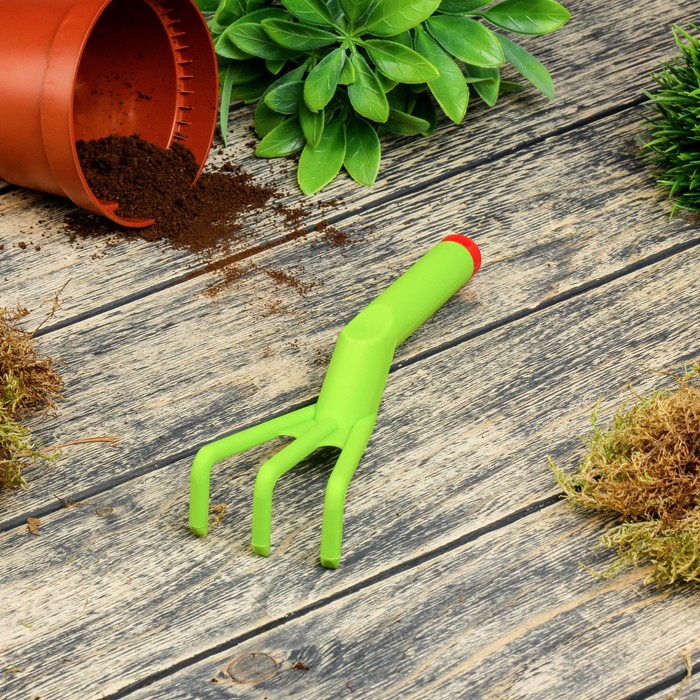 Рыхлитель, длина 21 см, 3 зубца, пластиковый, зелёный