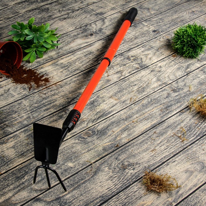 Мотыжка комбинированная, телескопическая, длина 70-100 см, прорезиненная ручка
