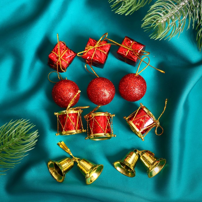 фото Набор украшений пластик 11 шт "лавра" (3 подарка, 2 колокол, 3 шара, 3 барабана) микс зимнее волшебство