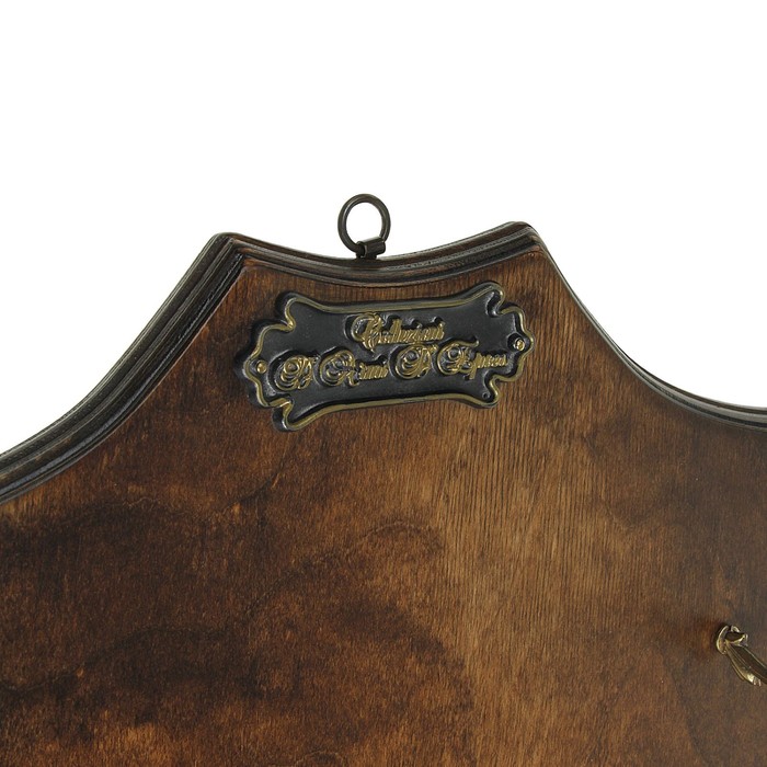 Пистоли (2 шт) и пороховница на панели