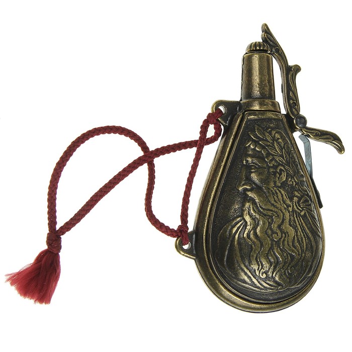 Пистоли (2 шт) и пороховница на панели