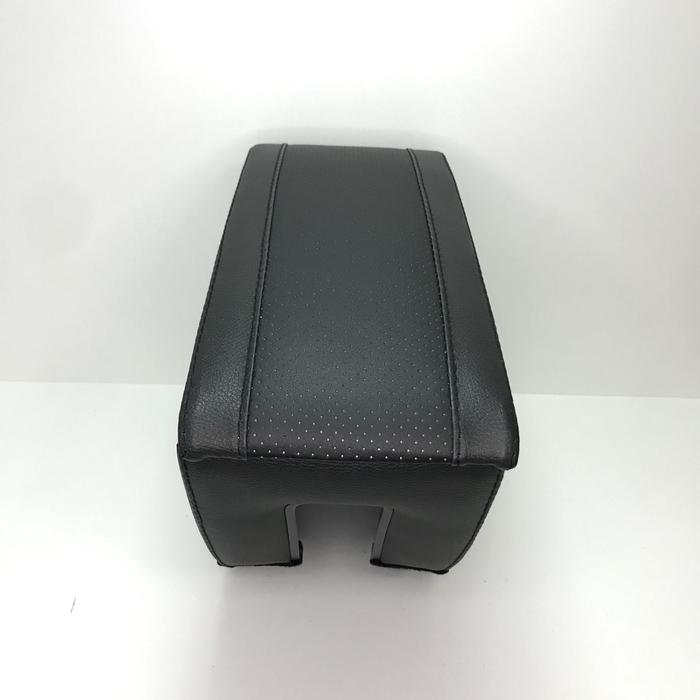 

Подлокотник Skoda Rapid (2012-н.в.), перфорация
