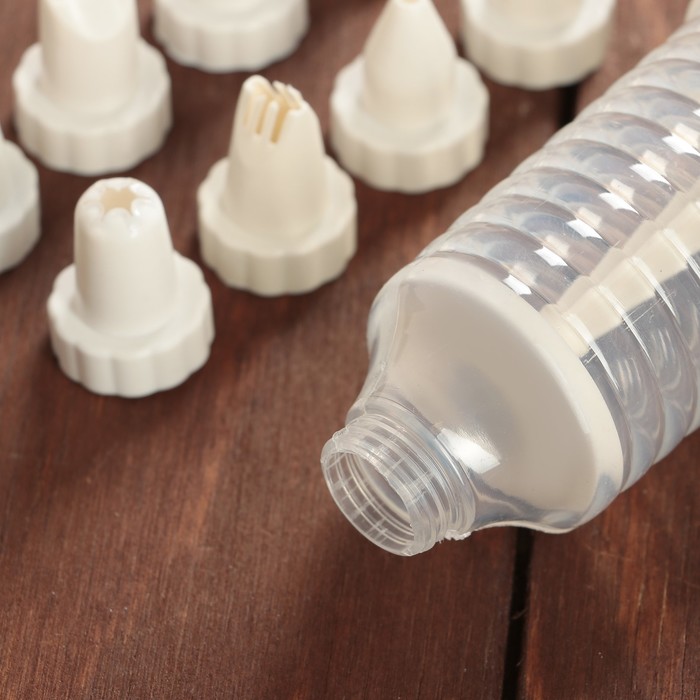 Шприц кондитерский 19х5 см "Повар", 8 насадок