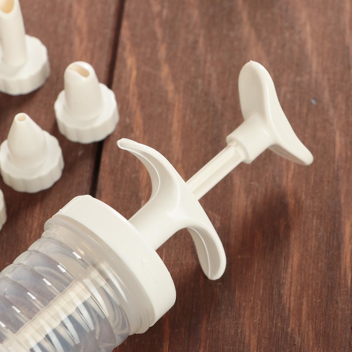 Шприц кондитерский 19х5 см "Повар", 8 насадок