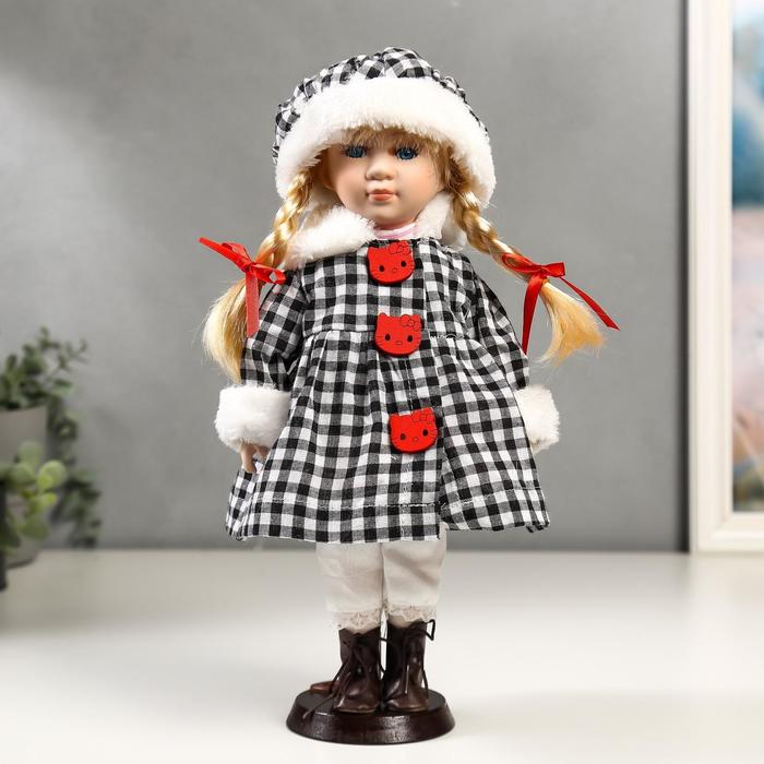 Кукла коллекционная керамика Злата в пальто в клеточку с красными пуговицами 30 см