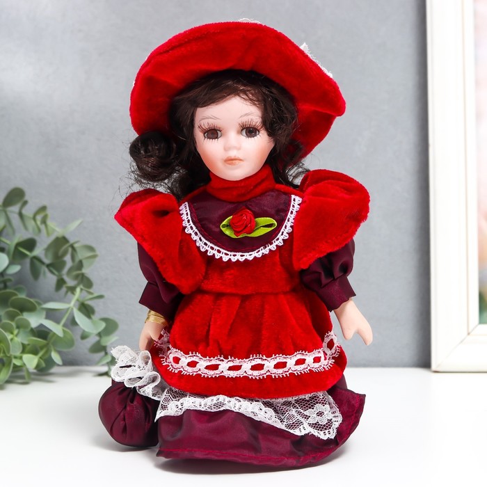 Кукла коллекционная керамика Малышка Ксюша в платье цвета вина 20 см