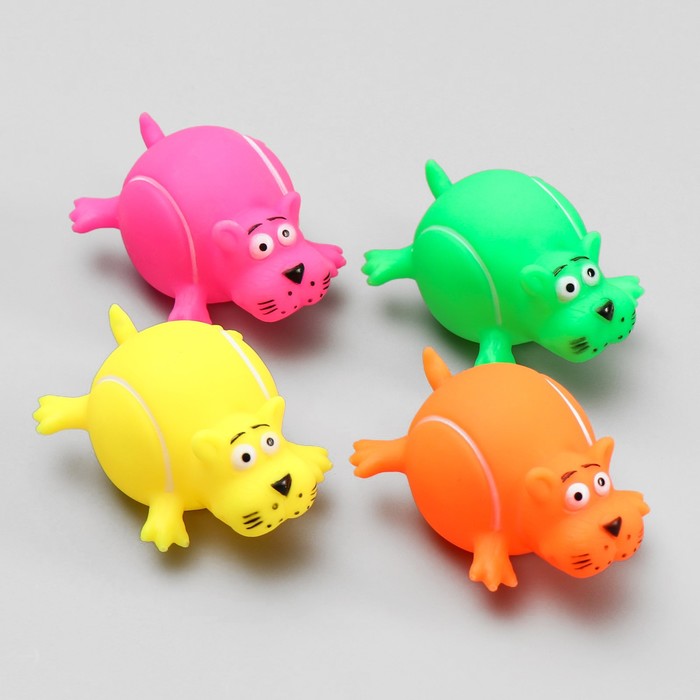 Игрушка пищащая "Собакомяч", 10 см, микс цветов