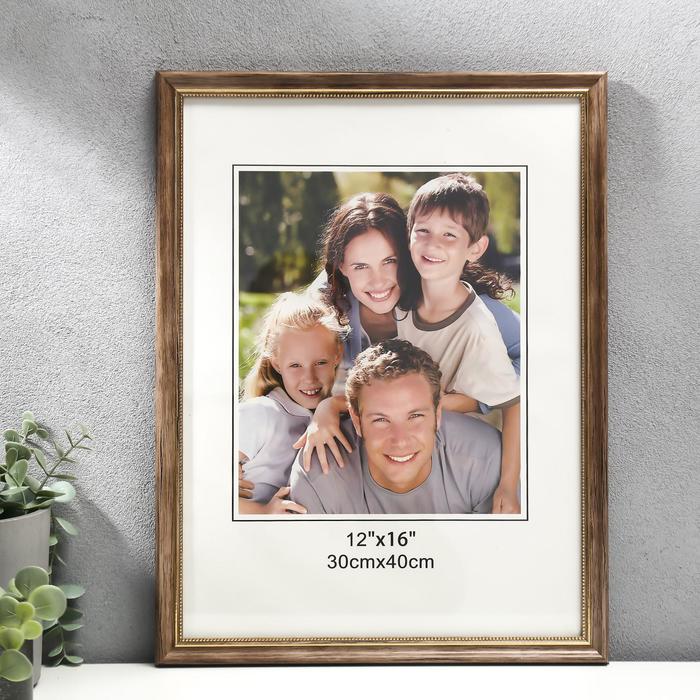 

Фоторамка пластик 30х40 см "Эко-стиль с золотой рамкой" 42,7х32,7 см