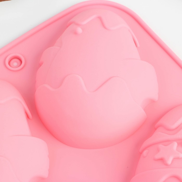 Силиконовая форма для выпечки «Зайцы и цыплята», розовая, 17.1 × 26 см