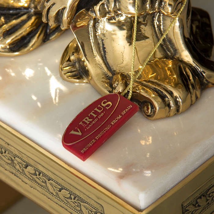 Часы настольные "Ангел с трубой"