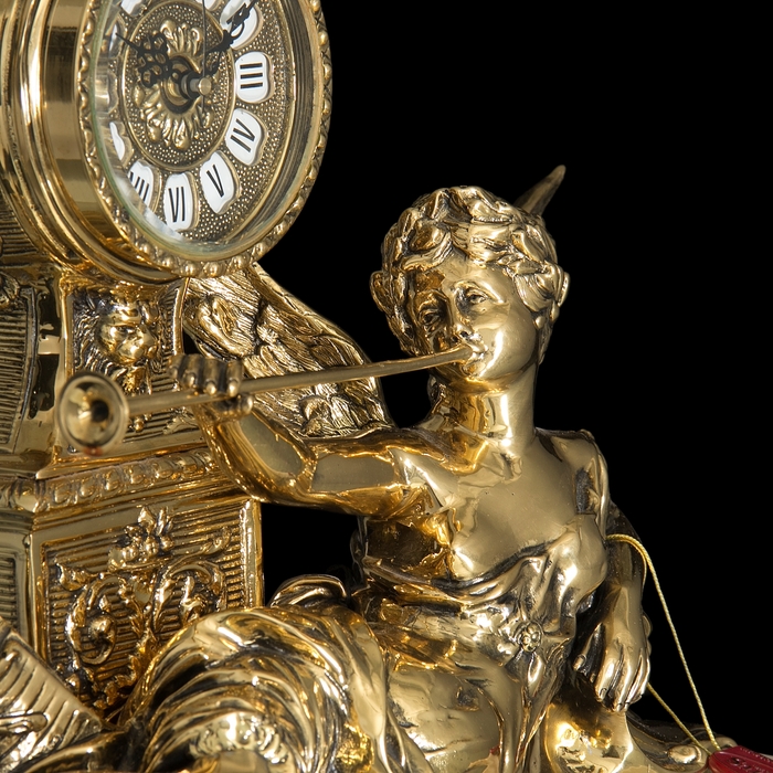 Часы настольные "Ангел с трубой"