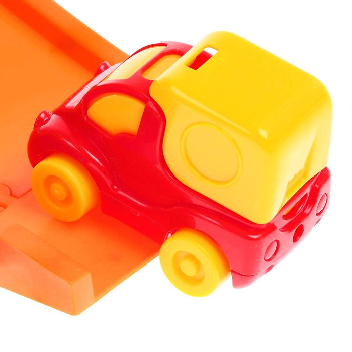 Гараж «Бэби», с автомобилями